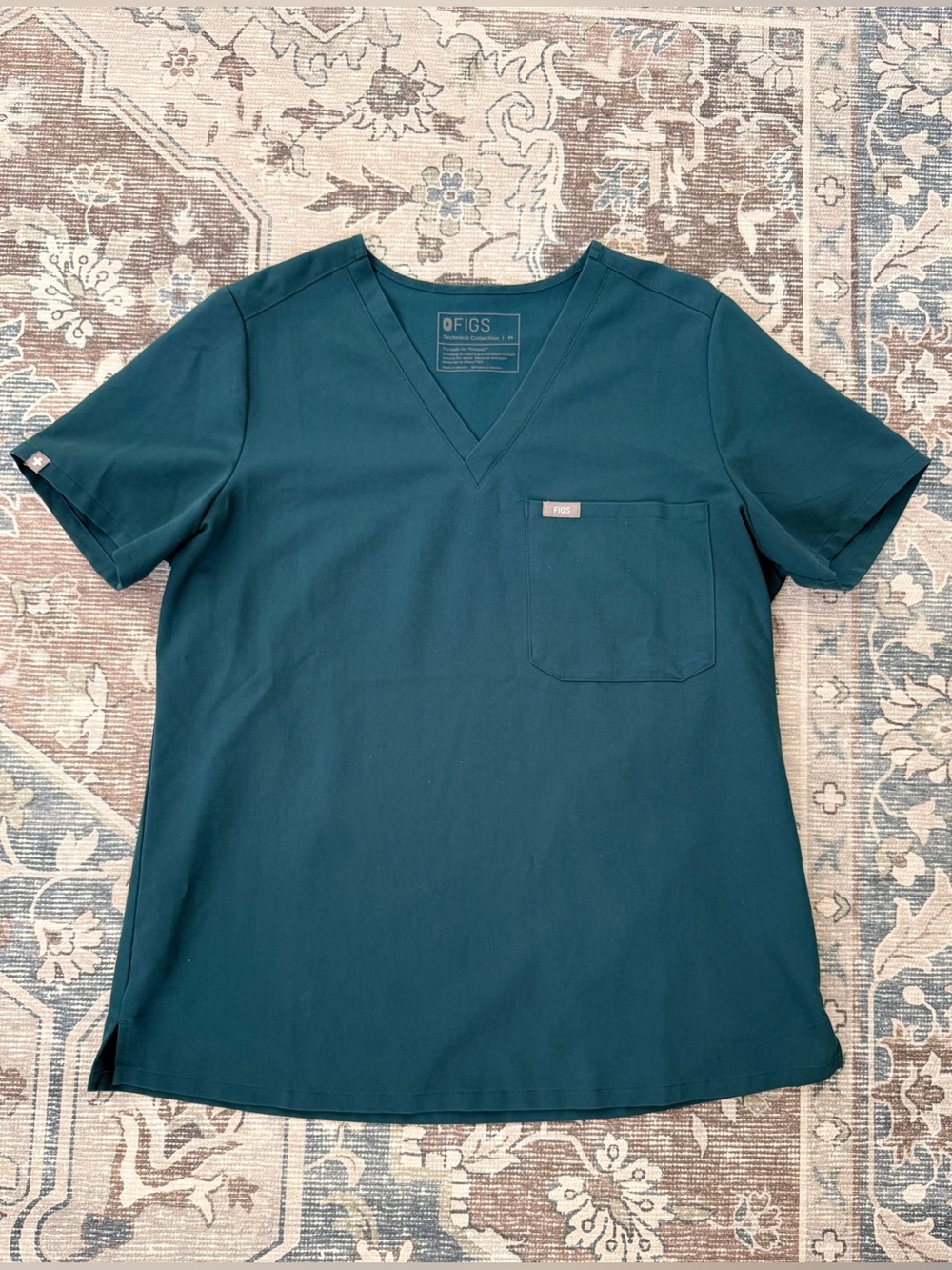 FIGS Women's V-Neck Scrub Top in Teal